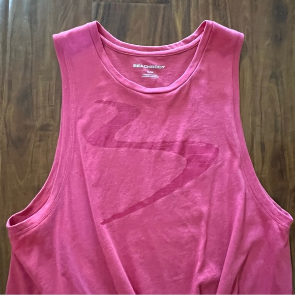 Beachbody Logo Twist Tank Top Coral Pink Size medium - Picture 3 of 10